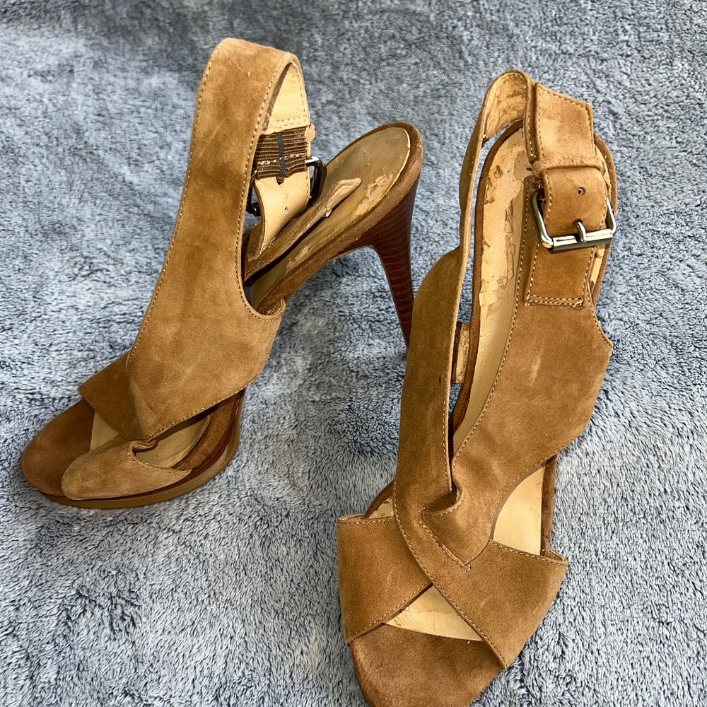 Nine West Soft suede heel